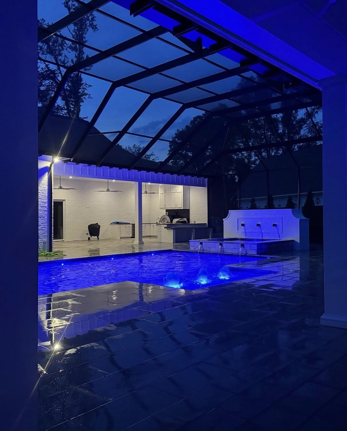 Outdoor living photo 21